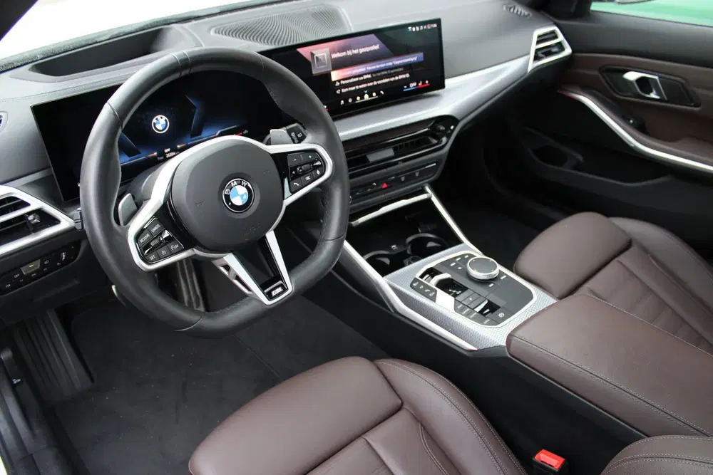 BMW 3-serie 330i xDrive Innovation pack uit 2025, foto 5