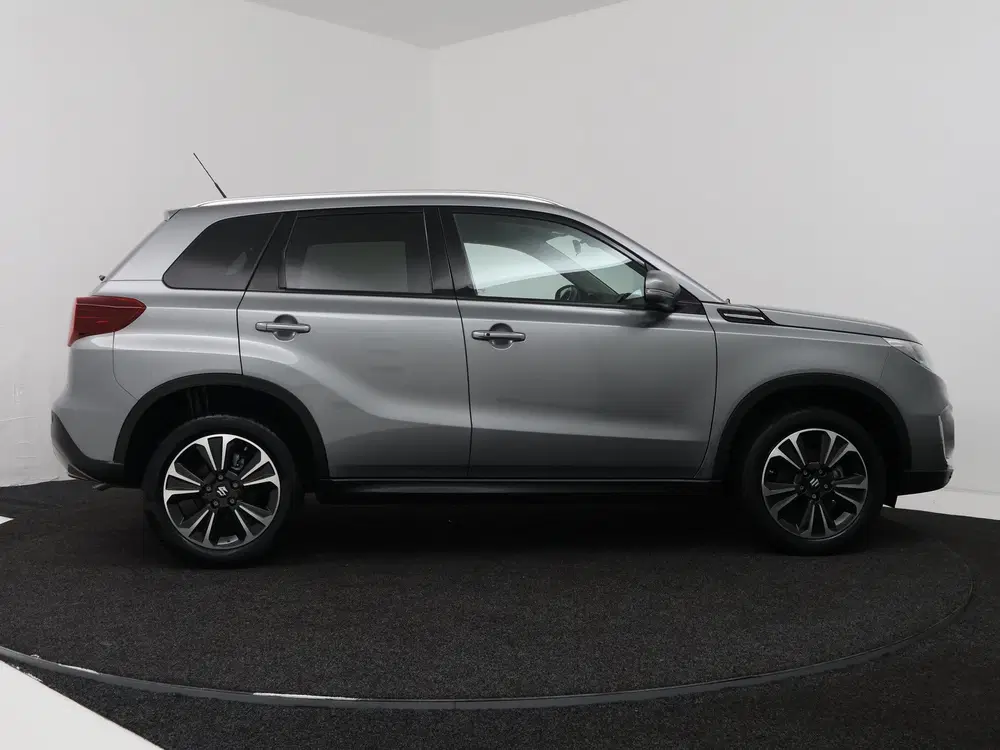 Suzuki Vitara 1.4 Boosterjet Style Smart Hybrid uit 2022, foto 14