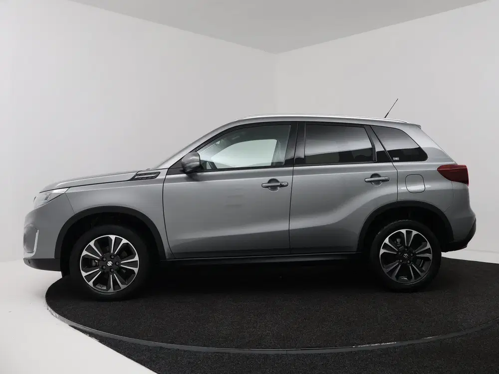 Suzuki Vitara 1.4 Boosterjet Style Smart Hybrid uit 2022, foto 3