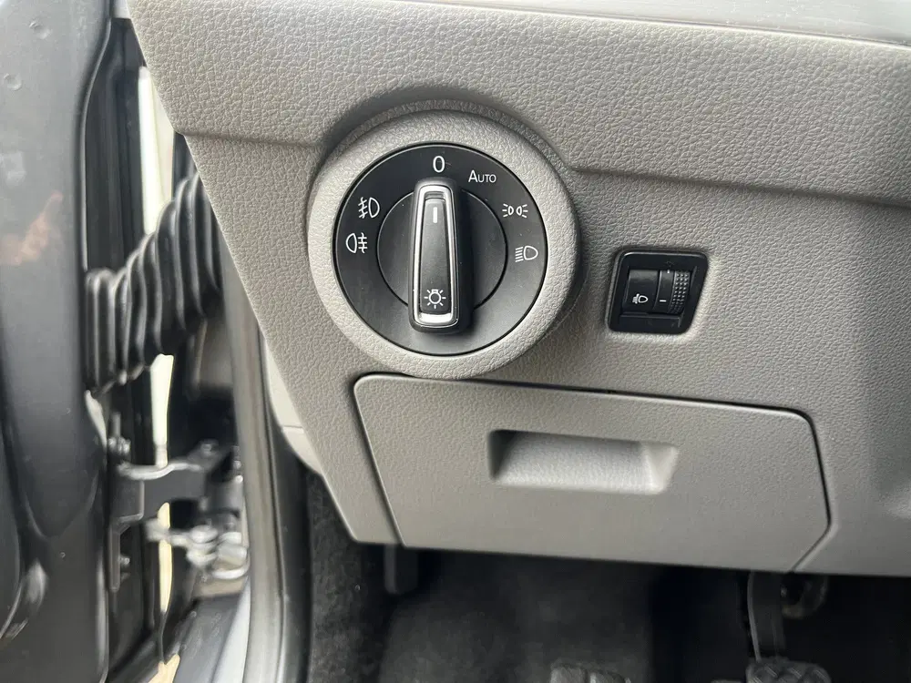 Volkswagen Transporter 2.0 TDI L2H1 DC 150pk Airco Cruise co uit 2023, foto 10