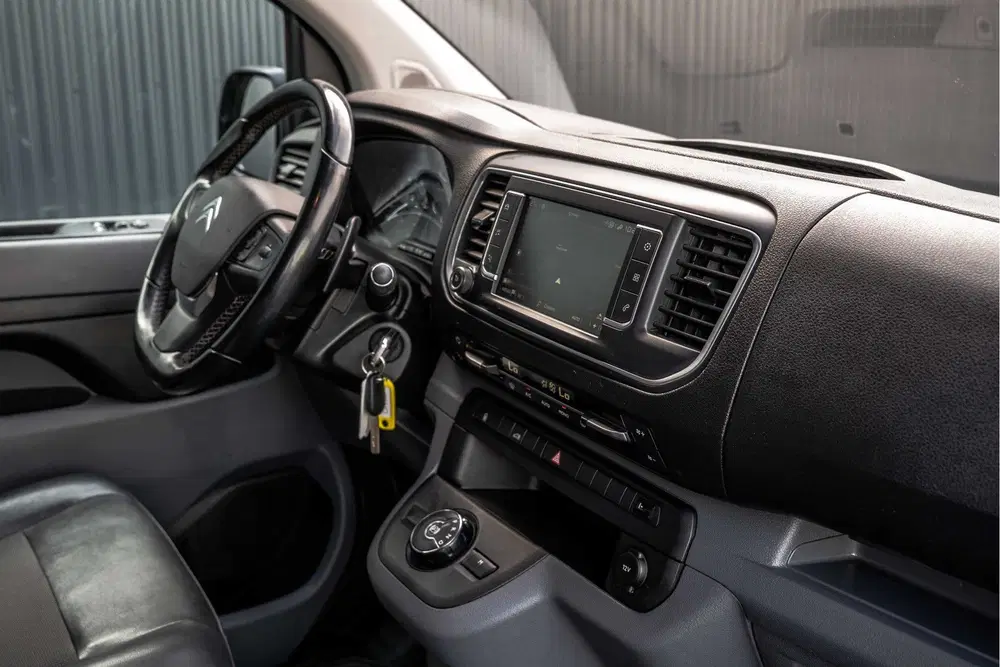 Citroën Jumpy 2.0 BlueHDi 180 uit 2021, foto 2