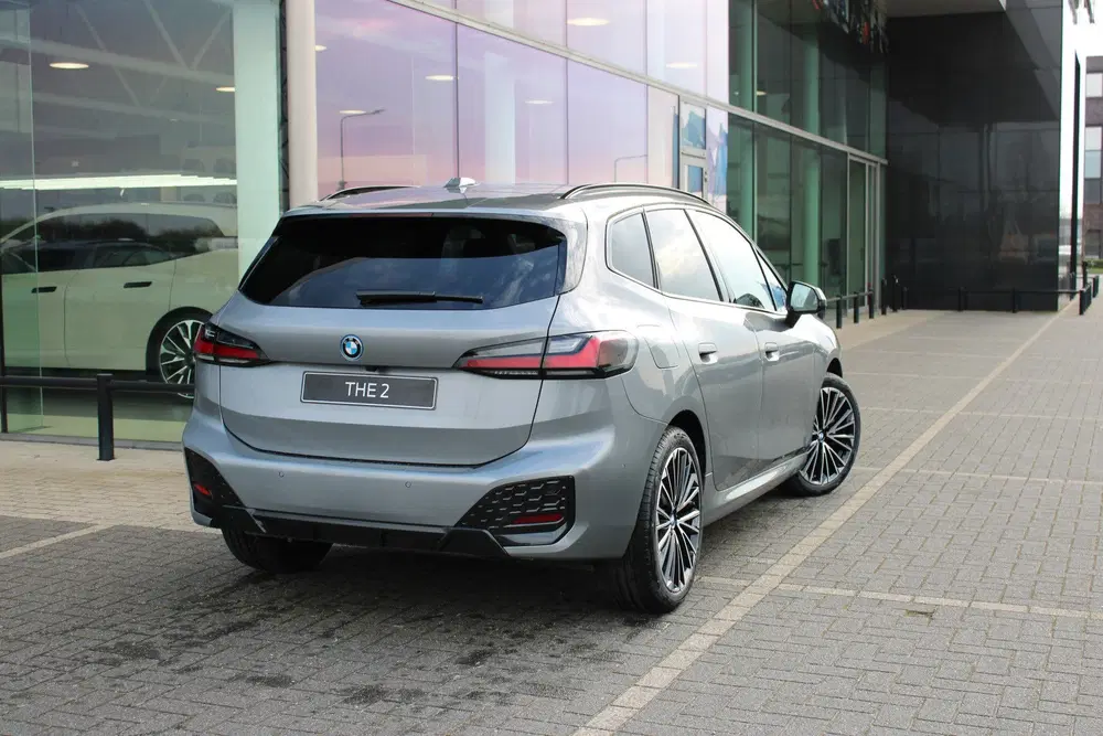 BMW 2-serie Active Tourer 225e xDrive M Sport Automaat uit 2026, foto 2