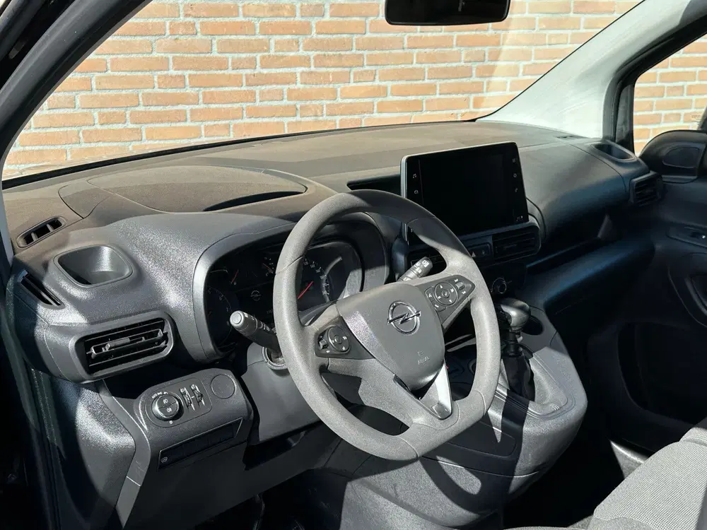 Opel Combo 1.5D 102PK uit 2024, foto 2