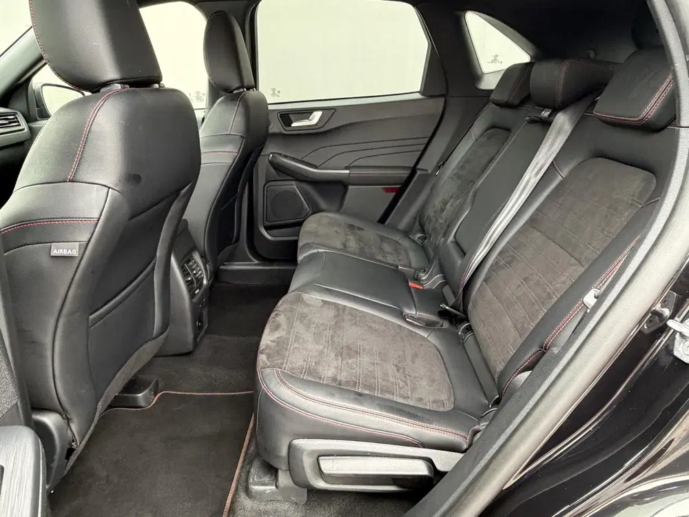 Ford Kuga 2.5 PHEV ST-Line X uit 2023, foto 9