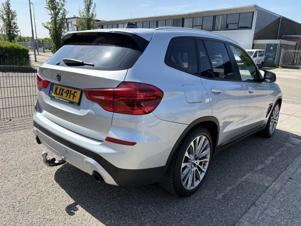 BMW X3 xDrive30i High Executive uit 2020, foto 4