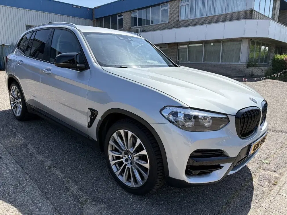 BMW X3 xDrive30i High Executive uit 2020, foto 5