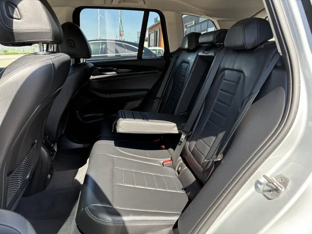 BMW X3 xDrive30i High Executive uit 2020, foto 8