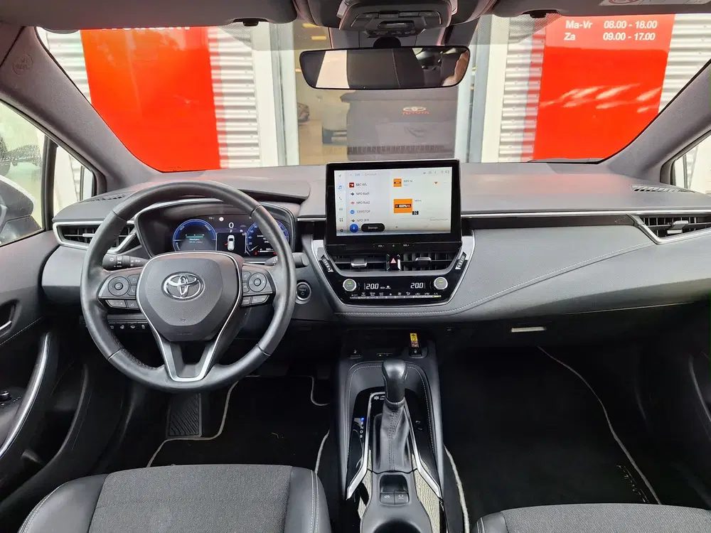 Toyota Corolla Hybrid 140 Dynamic Limited uit 2024, foto 15