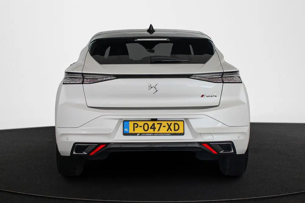 DS Automobiles DS 4 DS 4 1.2 PureTech Performance Line Automaa uit 2022, foto 14