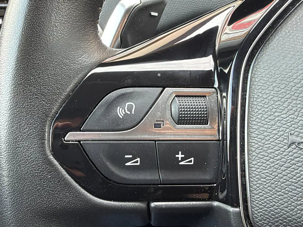 Peugeot 3008 1.2 PureTech Active Automaat uit 2022, foto 11