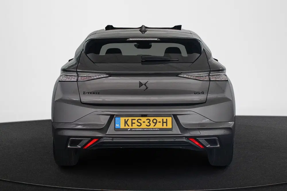 DS Automobiles DS 4 DS 4 E-Tense Performance Line Panoramadak uit 2024, foto 15