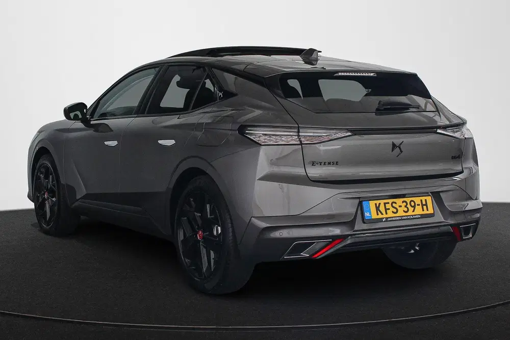 DS Automobiles DS 4 DS 4 E-Tense Performance Line Panoramadak uit 2024, foto 4