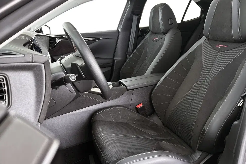 DS Automobiles DS 4 DS 4 E-Tense Performance Line Panoramadak uit 2024, foto 6