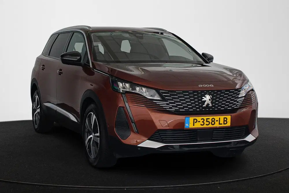 Peugeot 5008 1.2 PureTech Allure Pack Business Automaat uit 2022, foto 2
