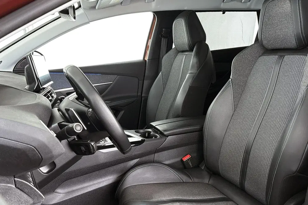 Peugeot 5008 1.2 PureTech Allure Pack Business Automaat uit 2022, foto 6