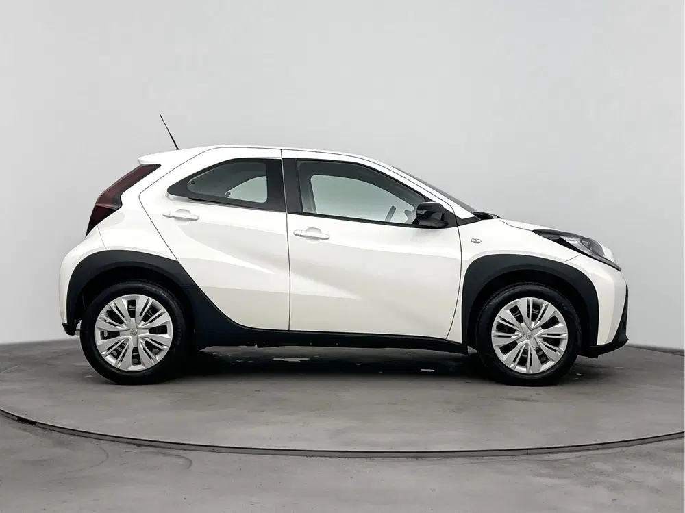 Toyota Aygo X 1.0 VVT-i MT Play *DEMO* uit 2024, foto 14