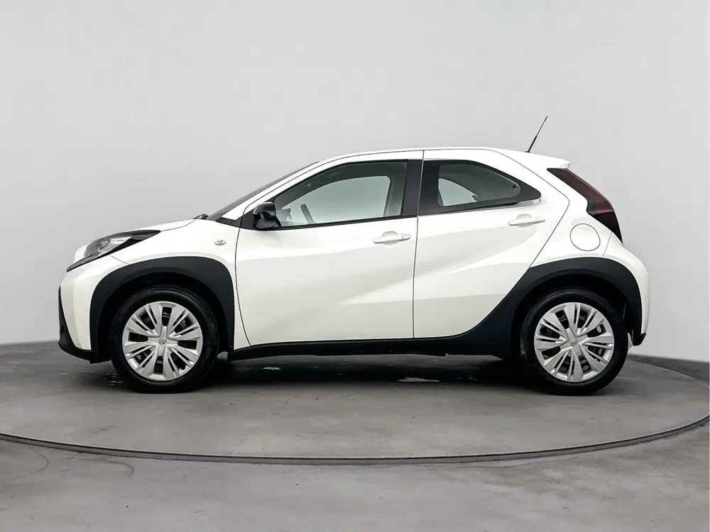 Toyota Aygo X 1.0 VVT-i MT Play *DEMO* uit 2024, foto 3