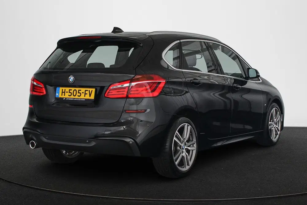BMW 2-serie Active Tourer 218i High Executive Edition uit 2020, foto 3