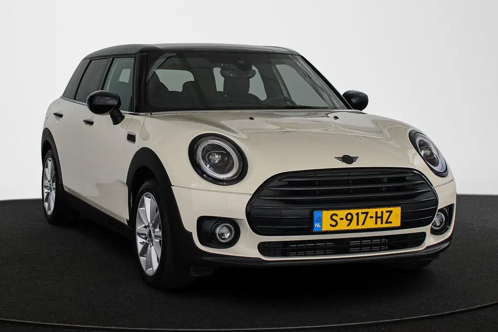 Mini Clubman 1.5 Cooper Classic Automaat Lederen Sports uit 2023, foto 2
