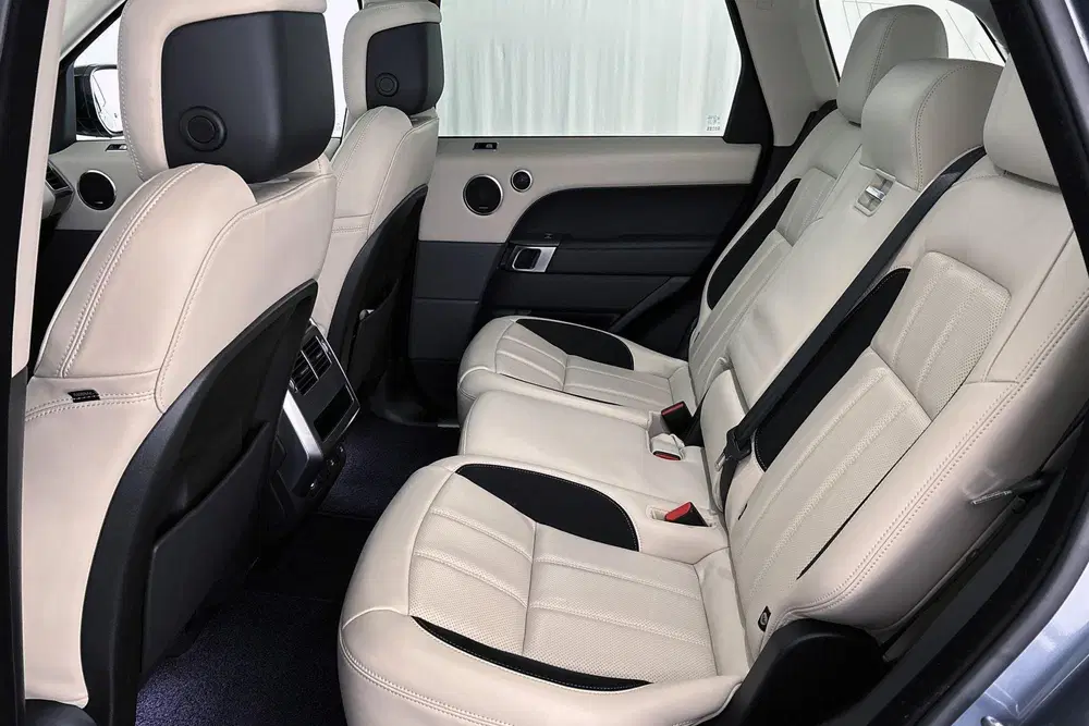 Land Rover Range Rover Sport P400e HSE Dynamic Stealth Pano uit 2020, foto 9