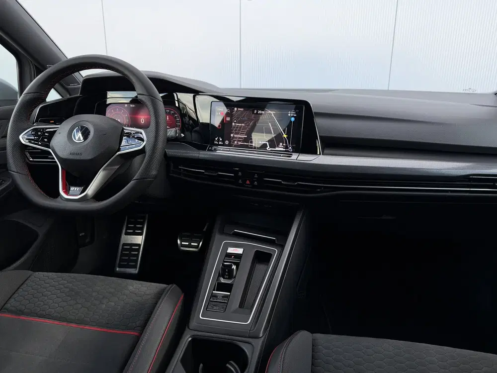 Volkswagen Golf 2.0 TSI GTI Performance Schuifdak uit 2021, foto 11