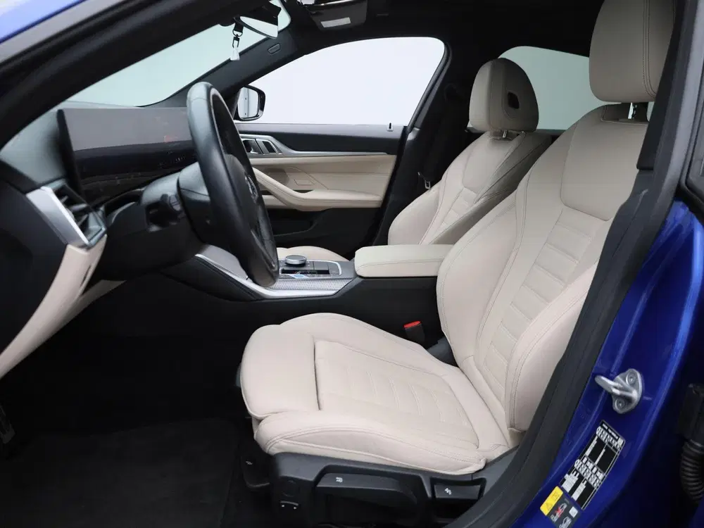 BMW i4 eDrive35 M-Sport 70 kWh uit 2024, foto 11