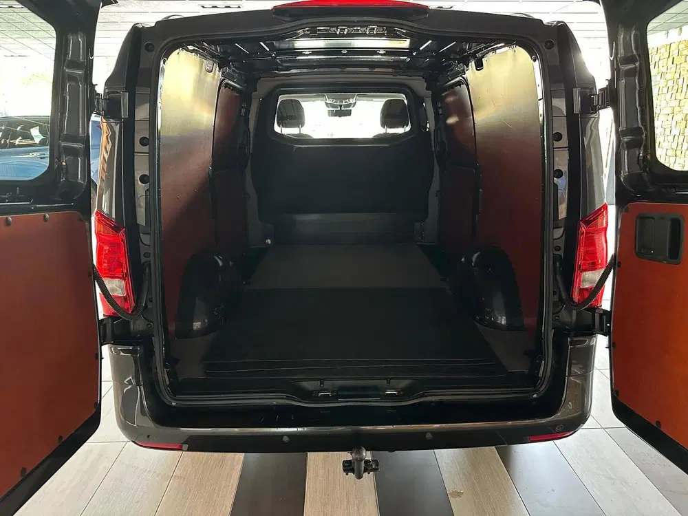 Mercedes-Benz Vito 114 CDI Lang uit 2022, foto 8