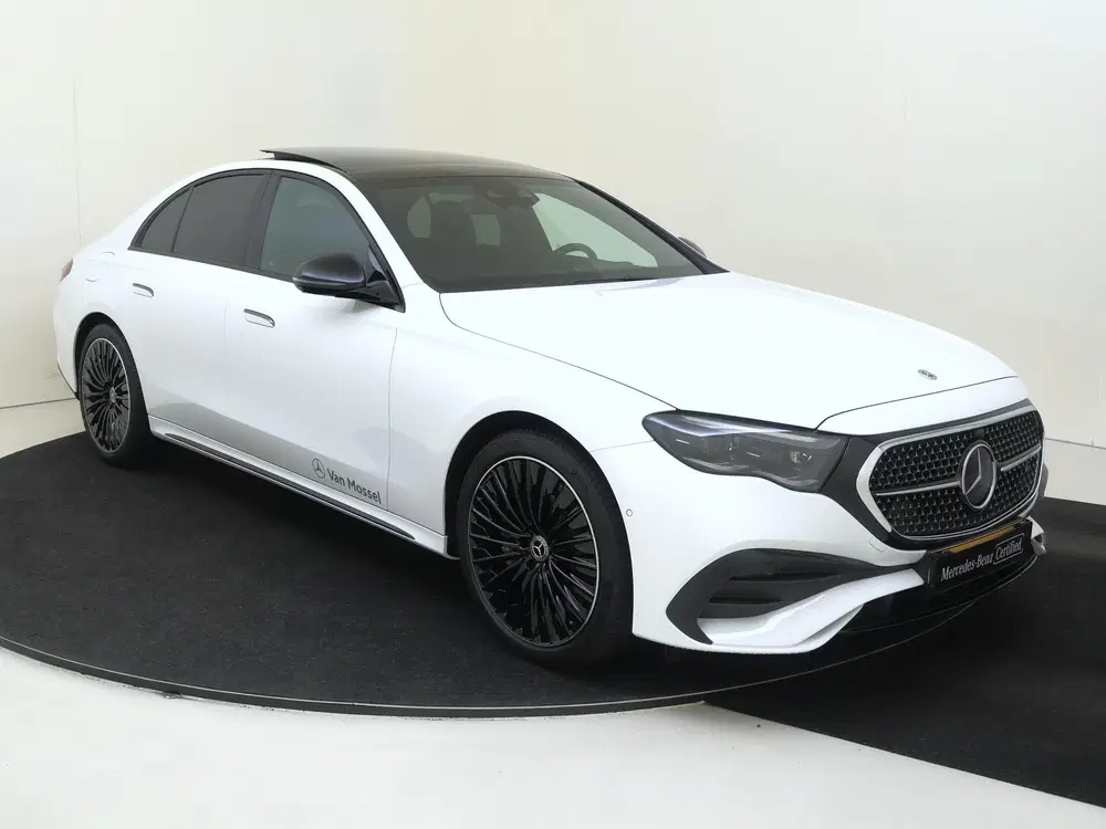 Mercedes-Benz E-Klasse 400 e 4MATIC AMG Line uit 2026, foto 2