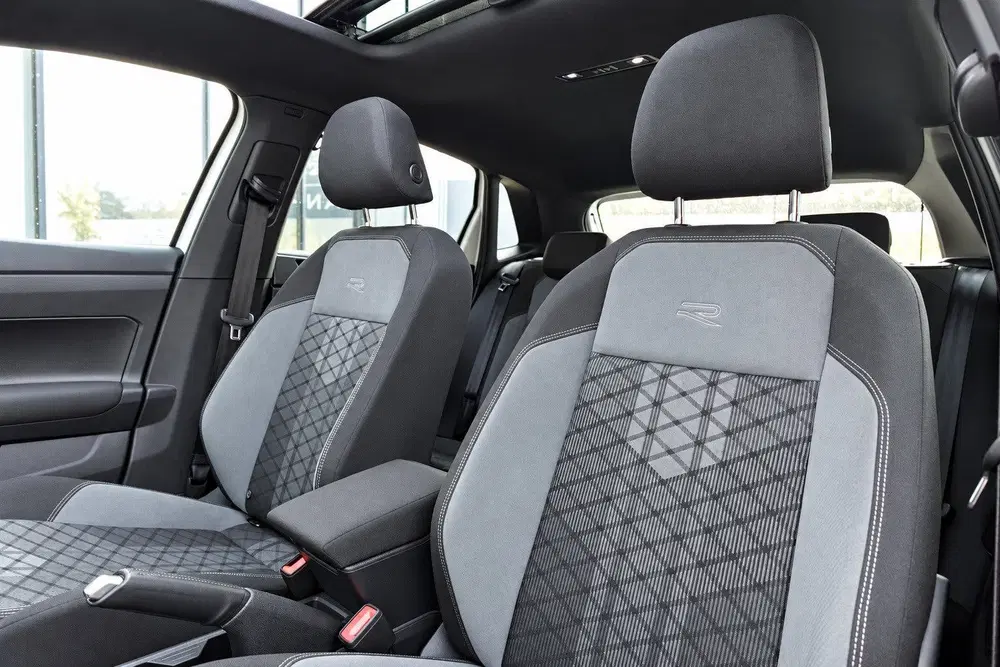 Volkswagen Polo 1.0 TSI R-Line KEYLESS IQ.LIGHT PANO VOL uit 2022, foto 5