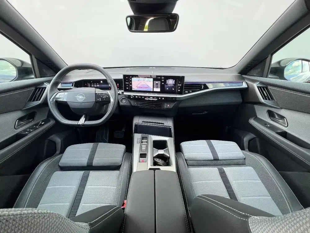 Opel Grandland 1.2 Turbo uit 2024, foto 6