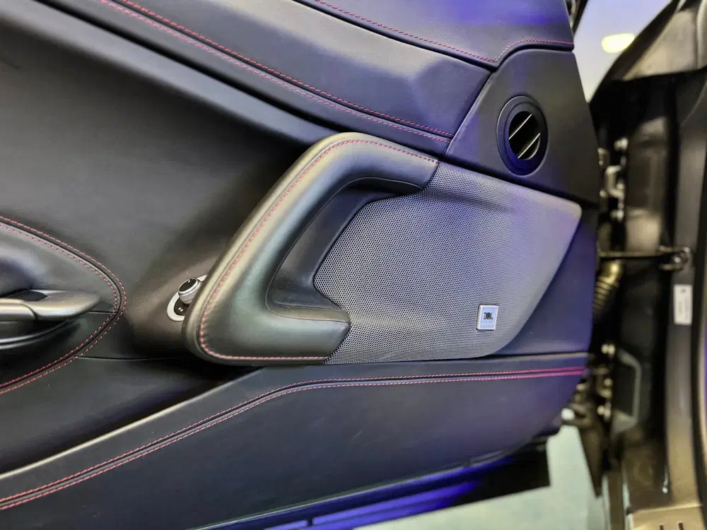 Ferrari GTC4 Lusso T 3.9 V8 I Pano I Lifting I Camera I Scude uit 2019, foto 13