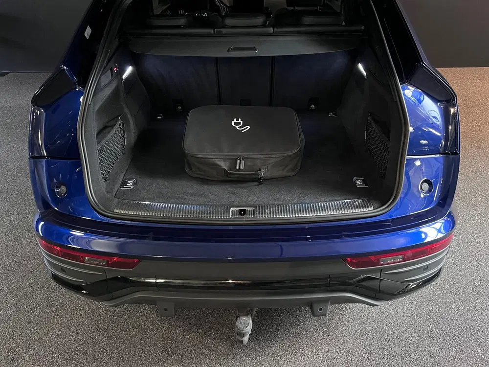 Audi Q5 55 TFSI e S edition Competition 367 PK uit 2021, foto 13