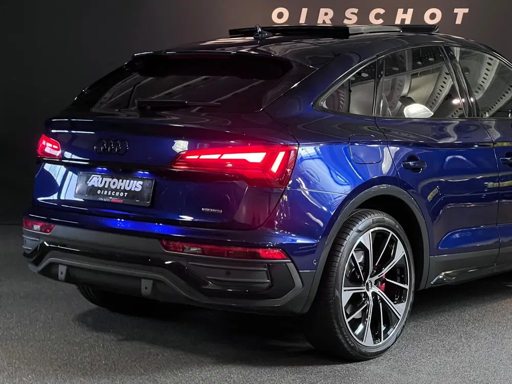 Audi Q5 55 TFSI e S edition Competition 367 PK uit 2021, foto 4