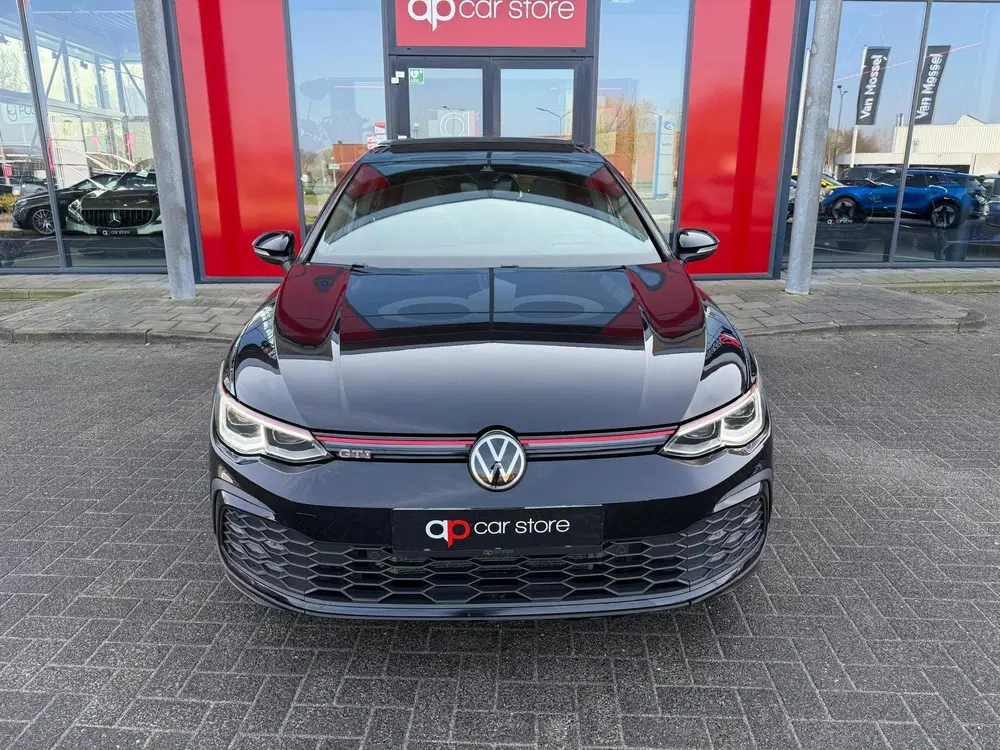 Volkswagen Golf 2.0 TSI GTI Panorama uit 2021, foto 2
