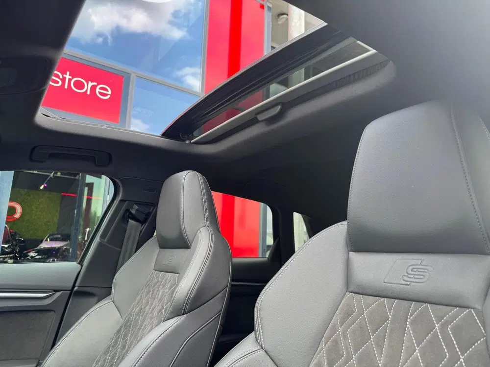Audi A3 2.0 TFSI S3 quattro Edition One Vol uit 2021, foto 13