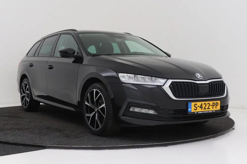 Skoda Octavia 1.5 TSI First Edition uit 2021, foto 11