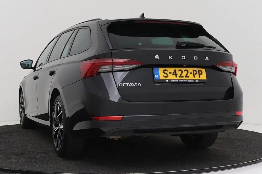 Skoda Octavia 1.5 TSI First Edition uit 2021, foto 7