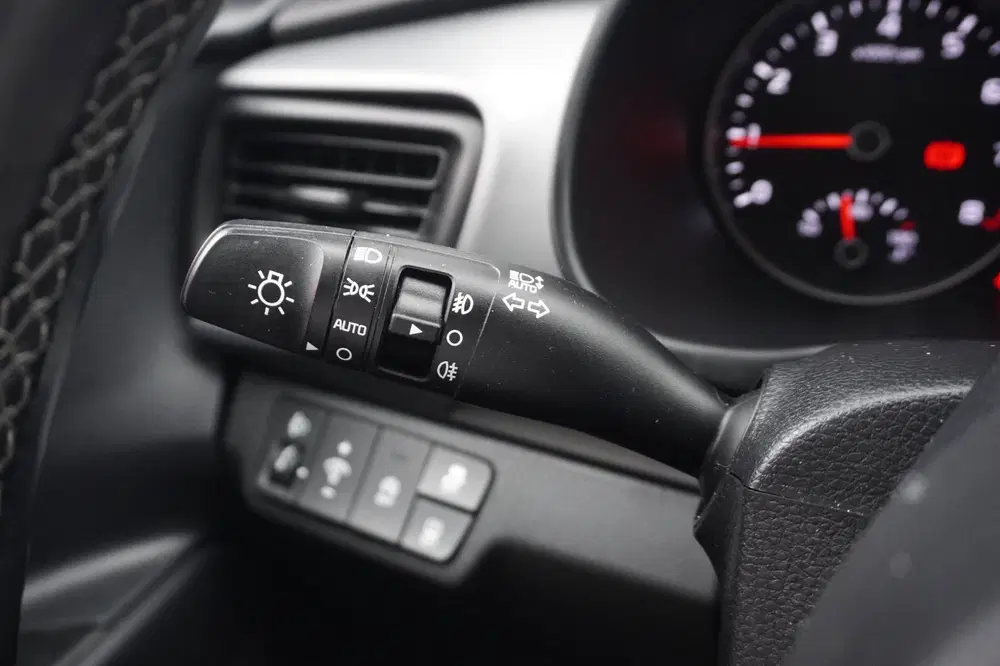 Kia Stonic 1.0 T-GDi MHEV DynamicLine; Apple carplay; uit 2022, foto 15