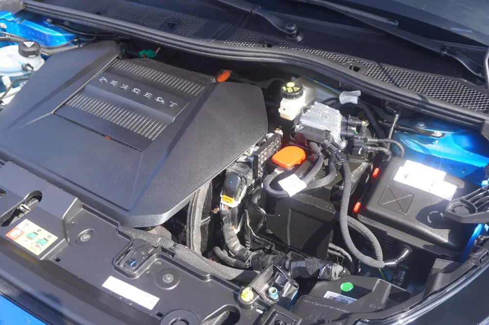 Peugeot 208 EV GT 350 50 kWh SOH 87 uit 2021, foto 10