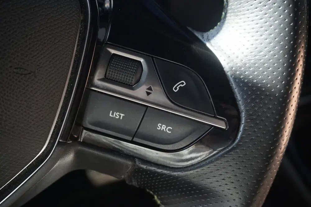 Peugeot 208 EV GT 350 50 kWh SOH 87 uit 2021, foto 15
