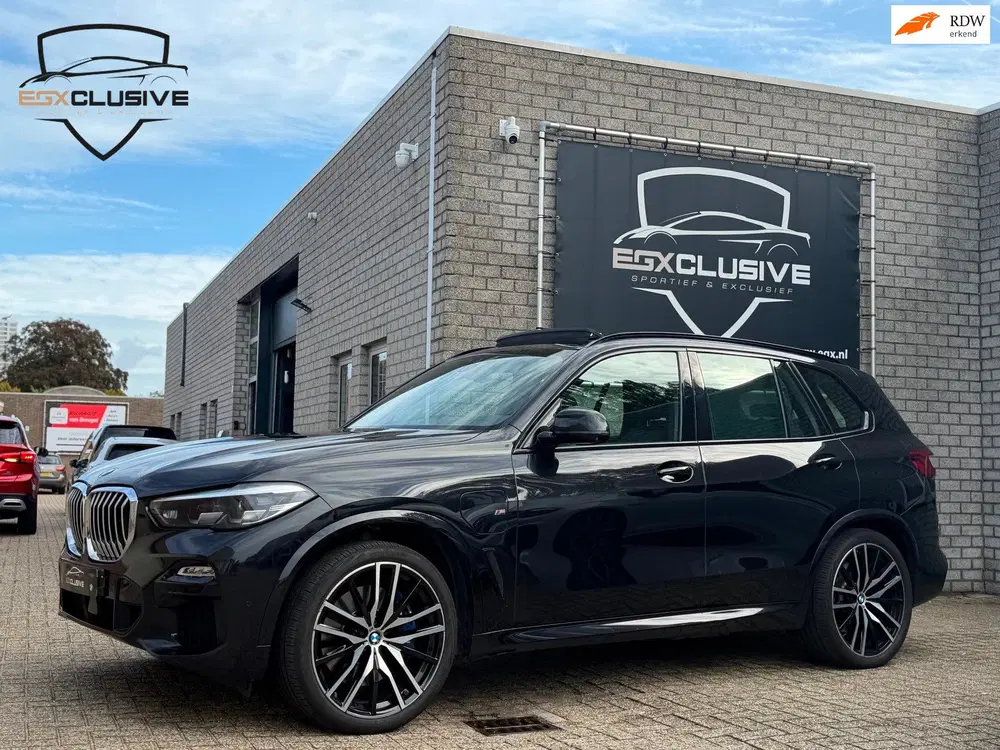 BMW X5 XDrive45e High Executive M Pakket Pano uit 2020