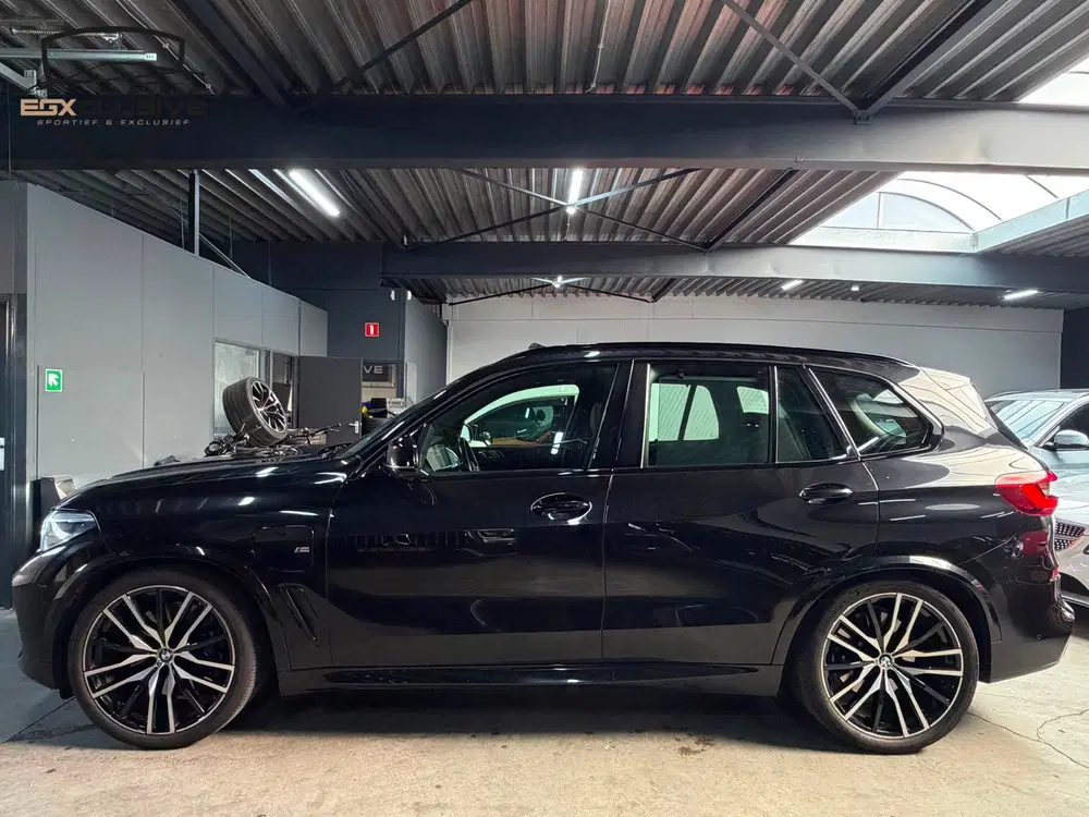 BMW X5 XDrive45e High Executive M Pakket Pano uit 2020, foto 7