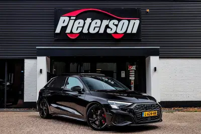 Audi A3 45 TFSI e 3x S-Line Competition PANO RS uit 2021