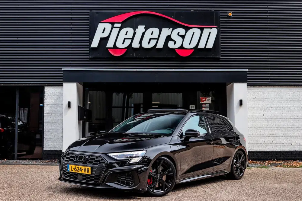 Audi A3 45 TFSI e 3x S-Line Competition PANO RS uit 2021, foto 8