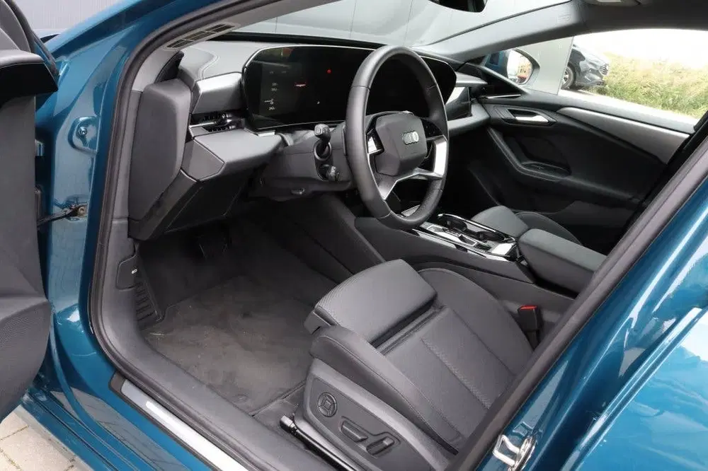 Audi A6 Advanced 83 kWh 20 inch Trekhaak Garant uit 2025, foto 11
