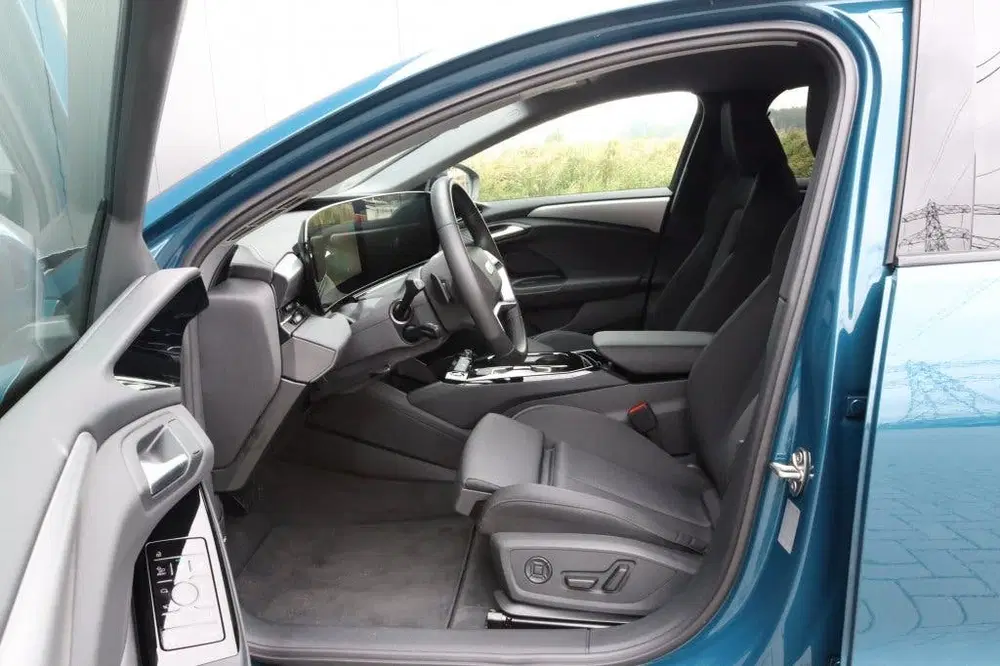 Audi A6 Advanced 83 kWh 20 inch Trekhaak Garant uit 2025, foto 12