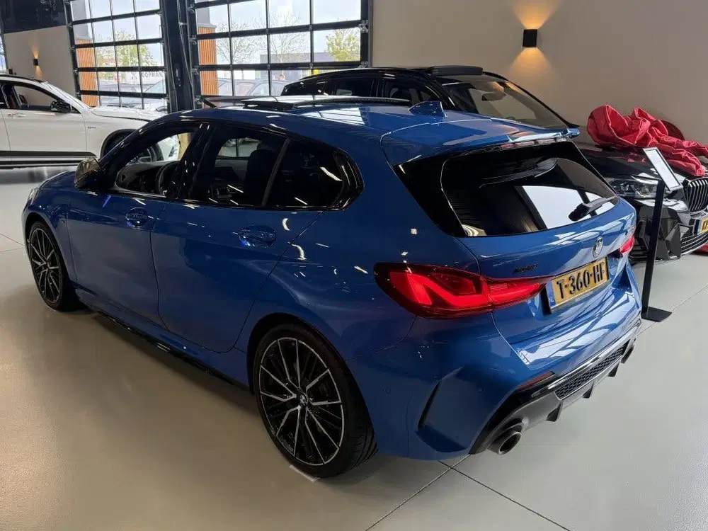 BMW 1-serie M135i xDrive 306PK M-Individual uit 2020, foto 10