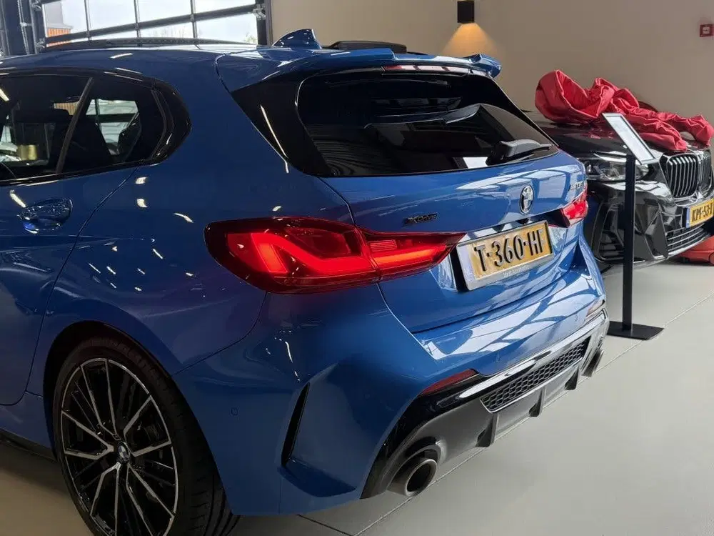 BMW 1-serie M135i xDrive 306PK M-Individual uit 2020, foto 13