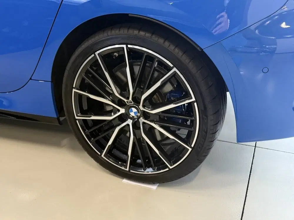 BMW 1-serie M135i xDrive 306PK M-Individual uit 2020, foto 15