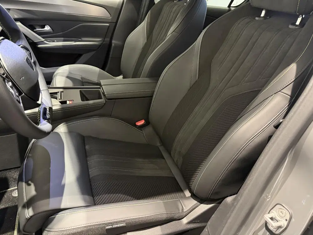 Peugeot 308 1.6 Plug-in Hybrid 195 GT uit 2026, foto 8